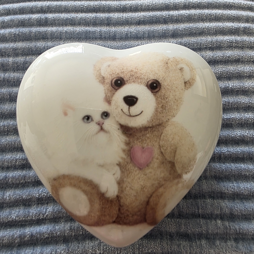 Otagiri Cream & Black Heart Ceramic Trinket Dish, Musical.